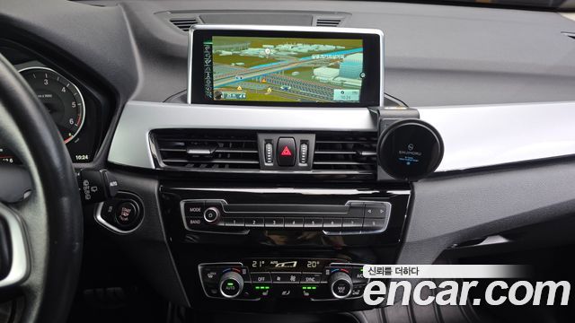 BMW X1 (F48) xDrive 18d 2016 — фото 14