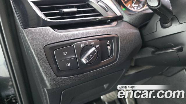 BMW X1 (F48) xDrive 18d 2016 — фото 19