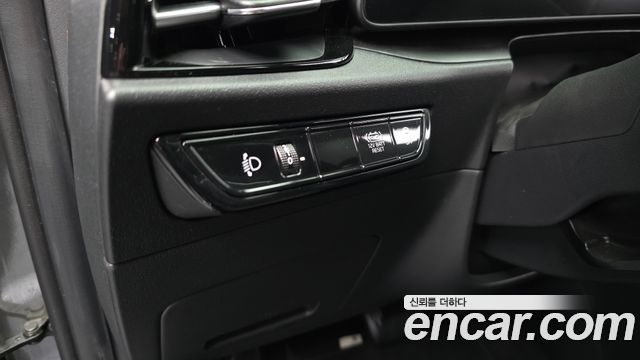 Kia Niro Prestige 2023 — фото 18