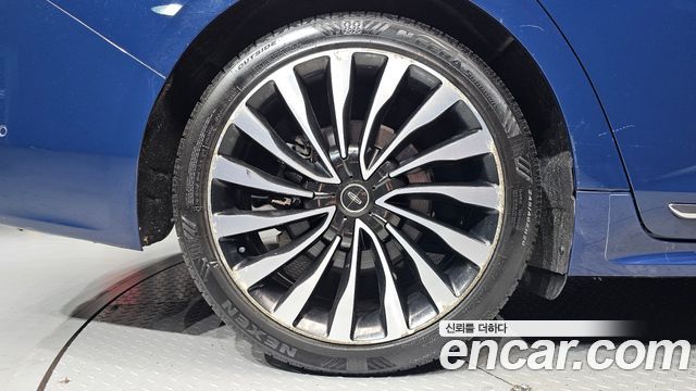 Lincoln Continental (X) 3.0 Presidential AWD 2018 — фото 5