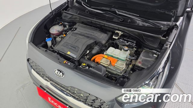 Kia Niro 1.6 HEV Noblesse Special 2020 — фото 6