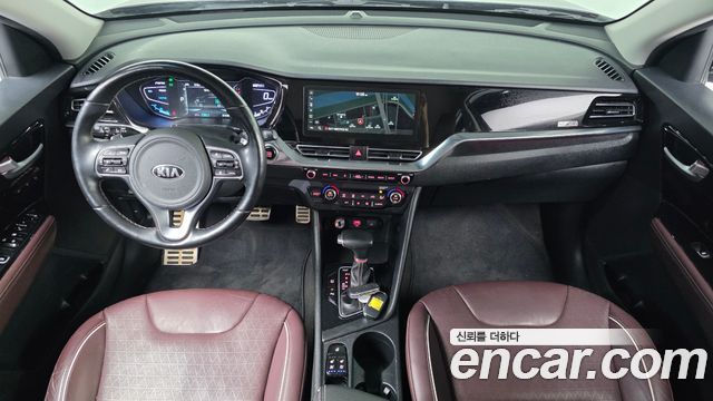 Kia Niro 1.6 HEV Noblesse Special 2020 — фото 7