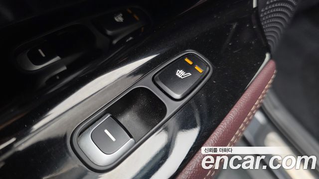 Kia Niro 1.6 HEV Noblesse Special 2020 — фото 19