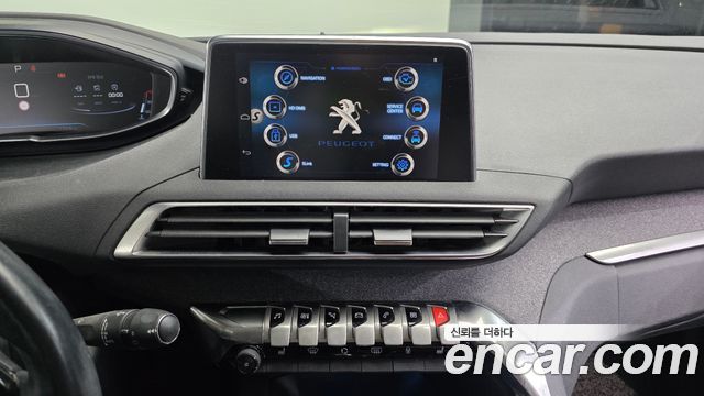 Peugeot 5008 (II) 1.6 BlueHDi Allure 2018 — фото 14