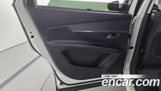 Peugeot 5008 (II) 1.6 BlueHDi Allure 2018 — фото 25