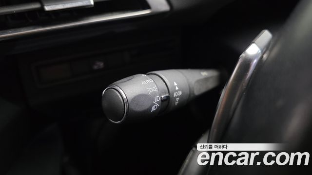 Peugeot 5008 (II) 1.6 BlueHDi Allure 2018 — фото 32