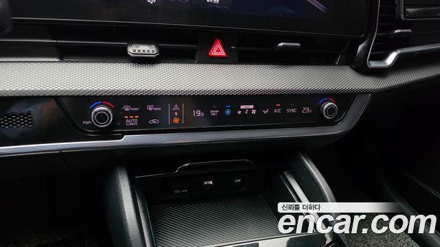 Kia Sportage Hybrid (V) Prestige 2024 — фото 17