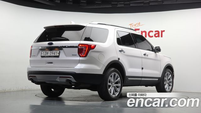 Ford Explorer 2.3 Limited 4WD 5th 2016 — фото 2