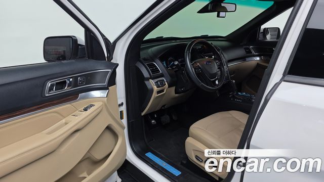 Ford Explorer 2.3 Limited 4WD 5th 2016 — фото 10