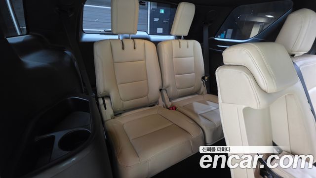 Ford Explorer 2.3 Limited 4WD 5th 2016 — фото 18