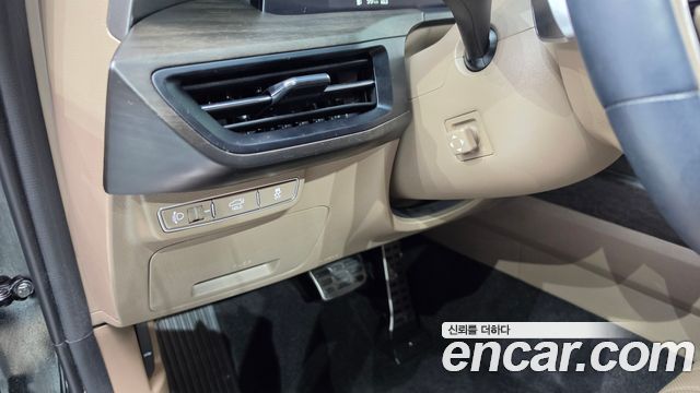 Kia K8 2.5 Gasoline 2WD Signature Special 2024 — фото 23