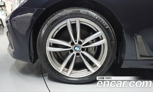 BMW 7 Series (G11) 740d xDrive M Sport 2018 — фото 5