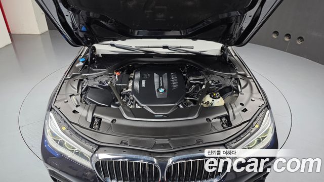 BMW 7 Series (G11) 740d xDrive M Sport 2018 — фото 6