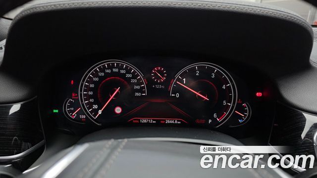 BMW 7 Series (G11) 740d xDrive M Sport 2018 — фото 8