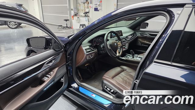 BMW 7 Series (G11) 740d xDrive M Sport 2018 — фото 10