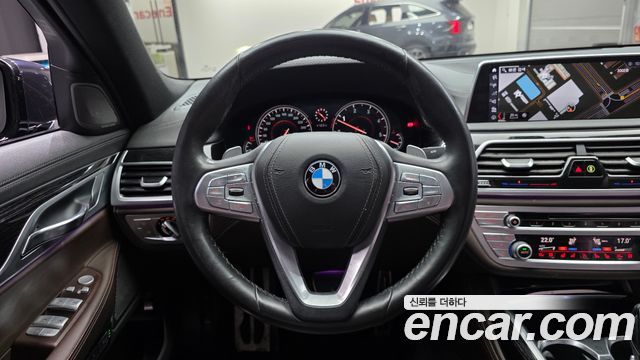 BMW 7 Series (G11) 740d xDrive M Sport 2018 — фото 14