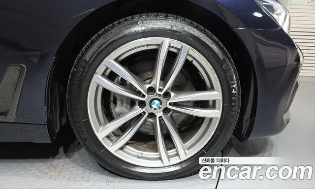 BMW 7 Series (G11) 740d xDrive M Sport 2018 — фото 21
