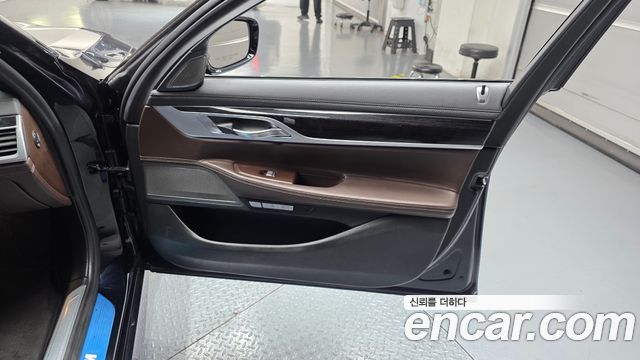 BMW 7 Series (G11) 740d xDrive M Sport 2018 — фото 25