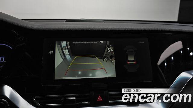 Kia Niro Plus Air 2023 — фото 14