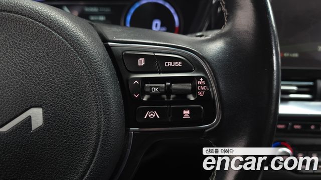 Kia Niro Plus Air 2023 — фото 15