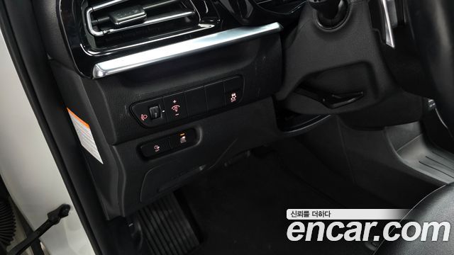 Kia Niro Plus Air 2023 — фото 19