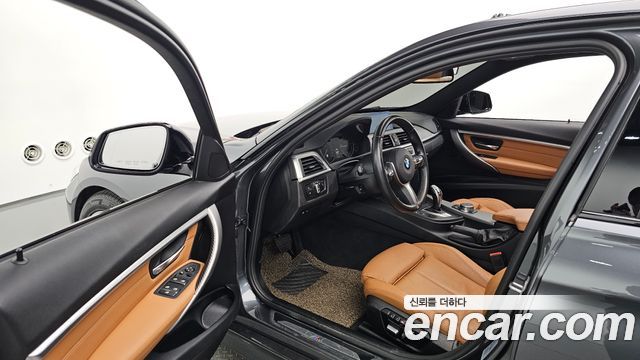 BMW 3 Series (F30) 330i M Sport Shadow 2018 — фото 10
