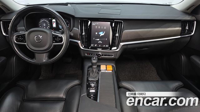 Volvo V90 Cross Country D5 AWD 2017 — фото 7