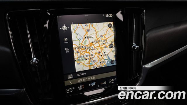 Volvo V90 Cross Country D5 AWD 2017 — фото 19
