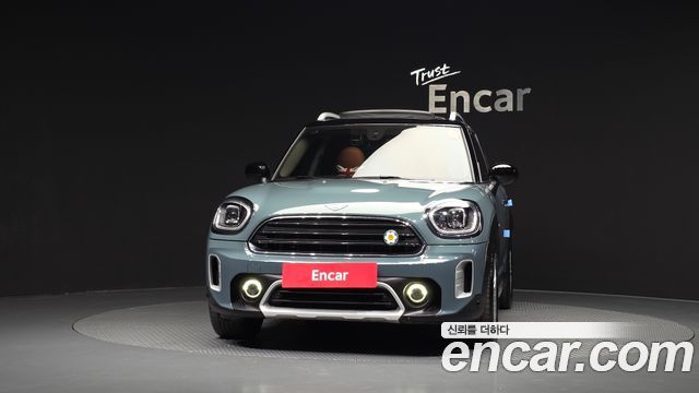 MINI Cooper Countryman Classic Plus Launch Pack 2nd Gen 2023 — фото 3
