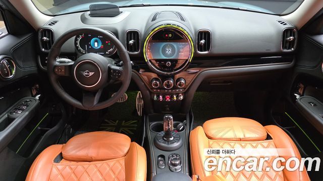 MINI Cooper Countryman Classic Plus Launch Pack 2nd Gen 2023 — фото 7