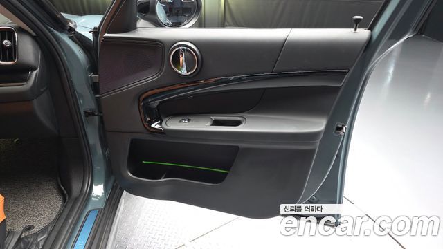 MINI Cooper Countryman Classic Plus Launch Pack 2nd Gen 2023 — фото 24