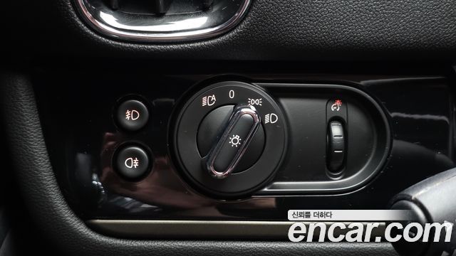 MINI Cooper Countryman Classic Plus Launch Pack 2nd Gen 2023 — фото 28