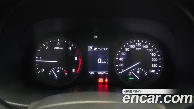 Hyundai Tucson Diesel 2.0 2WD Premium 2016 — фото 8