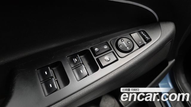 Hyundai Tucson Diesel 2.0 2WD Premium 2016 — фото 28
