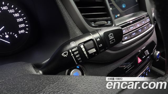 Hyundai Tucson Diesel 2.0 2WD Premium 2016 — фото 29