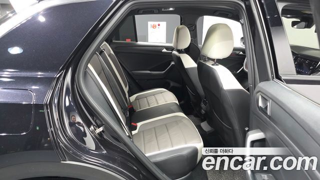 Volkswagen T-Roc 2.0 TDI Prestige 2022 — фото 12