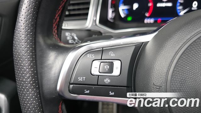 Volkswagen T-Roc 2.0 TDI Prestige 2022 — фото 18