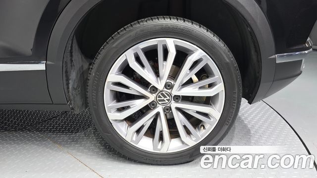Volkswagen T-Roc 2.0 TDI Prestige 2022 — фото 21