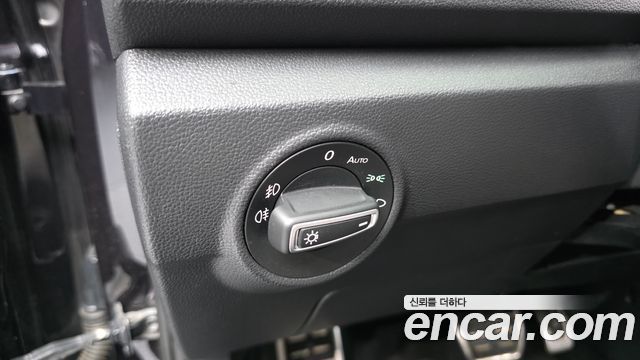 Volkswagen T-Roc 2.0 TDI Prestige 2022 — фото 31
