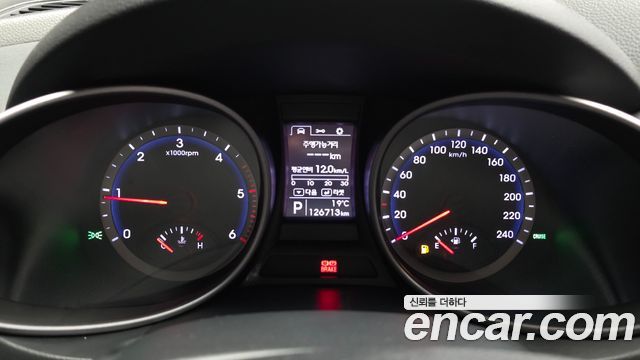 Hyundai Santa Fe (DM) Diesel(e-VGT) 2.0 4WD Premium 2014 — фото 8