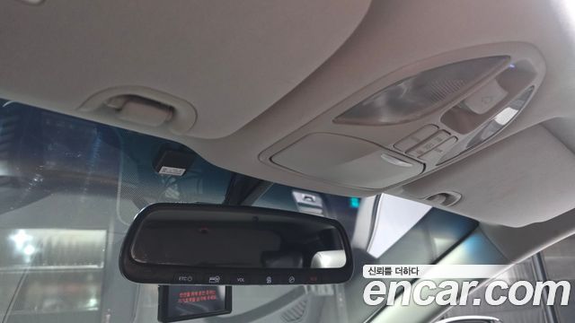 Hyundai Santa Fe (DM) Diesel(e-VGT) 2.0 4WD Premium 2014 — фото 16