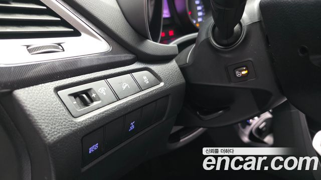 Hyundai Santa Fe (DM) Diesel(e-VGT) 2.0 4WD Premium 2014 — фото 17