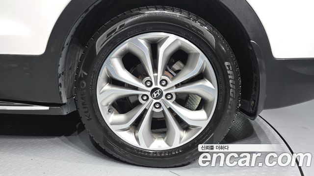 Hyundai Santa Fe (DM) Diesel(e-VGT) 2.0 4WD Premium 2014 — фото 21