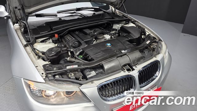 BMW 3 Series (E90) 320i Sedan 2011 — фото 6