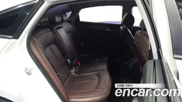 Hyundai Sonata (LF) 2.0 Care+ 2017 — фото 11