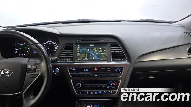 Hyundai Sonata (LF) 2.0 Care+ 2017 — фото 14