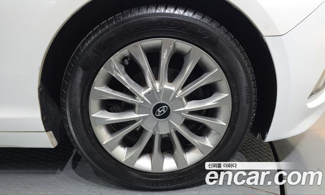 Hyundai Sonata (LF) 2.0 Care+ 2017 — фото 21