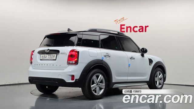 MINI Cooper D Countryman Standard 2nd 2018 — фото 2