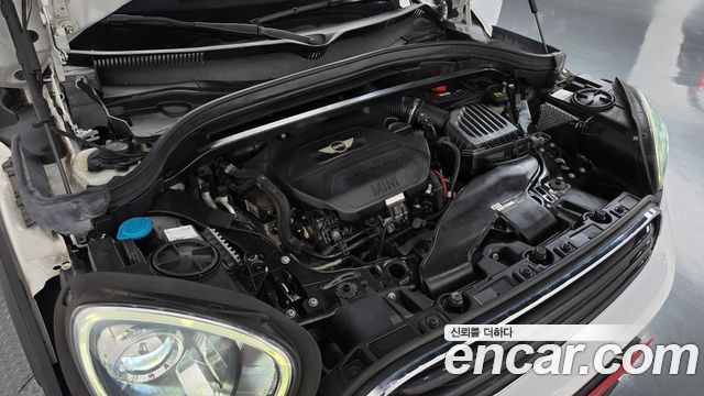 MINI Cooper D Countryman Standard 2nd 2018 — фото 6