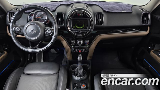 MINI Cooper D Countryman Standard 2nd 2018 — фото 7